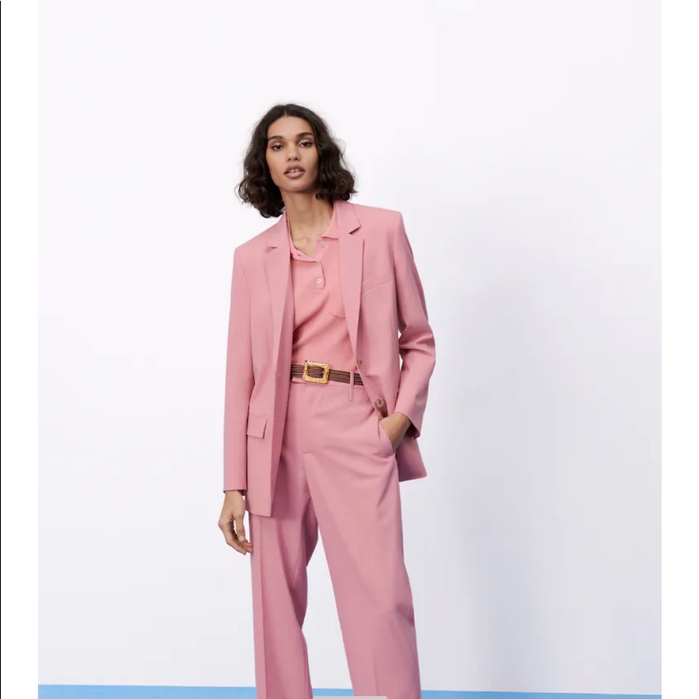 Pale pink relaxed blazer with pockets